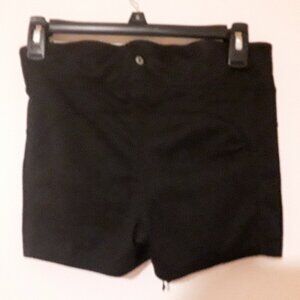 Women's Xersion size small black shorts w/drawstring